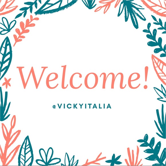 Meet your Posher, @vickyitalia - Picture 3 of 6